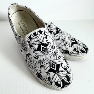 BucketFeet TOKERIA Artist Designed Slip On Canvas Sneakers Size 8 Black White